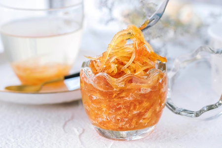 柚子皮味道清喷香，功能清肠助消化，蜂蜜柚子茶的做法
