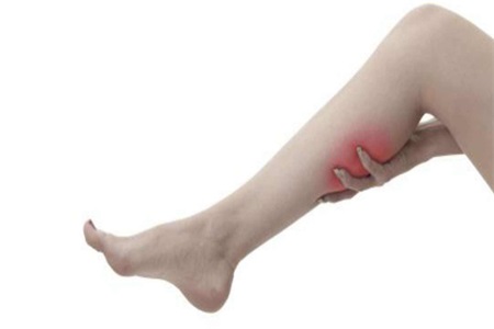 腿抽筋是什么原因，孕妇小腿抽筋这样做可以缓解