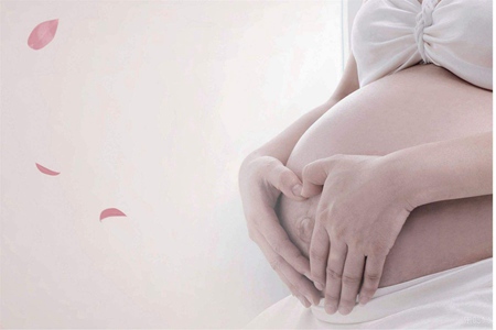 女性怀孕晚期的妊娠纹如何消除，预防皱纹需要这三招