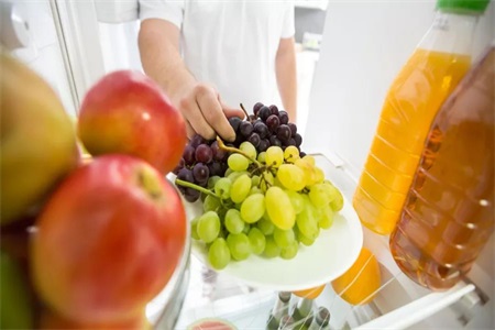 如何防止夏季食物中毒，你需要知道食物如何存放