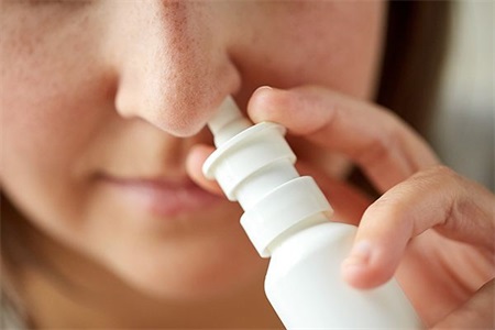 鼻炎的症状及治疗方式 女性做到这三点可缓解鼻炎症状