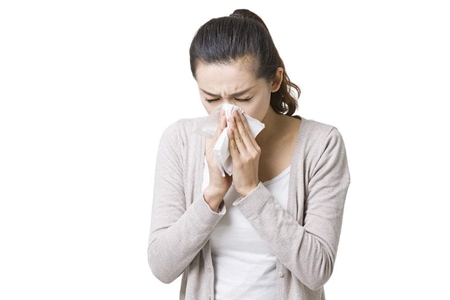 鼻窦炎的五个症状，鼻塞流鼻涕教你一招缓解