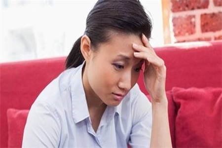 甲亢是什么病 症状有哪些？女性治疗甲亢这样做会更好