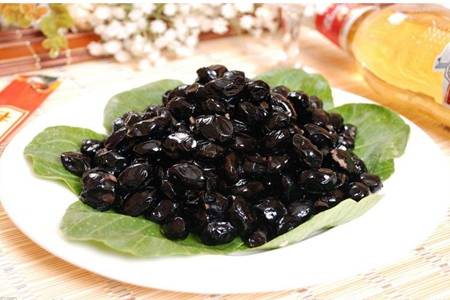 黑豆怎么吃最好补气血，女人补肾促排卵六种黑豆吃法