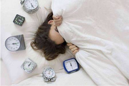 失眠最好的治疗方法，中药泡茶效果明显帮助睡眠