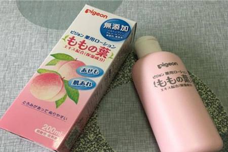 日本桃子水的作用与功效是什么 柔肤水和爽肤水的区别揭秘