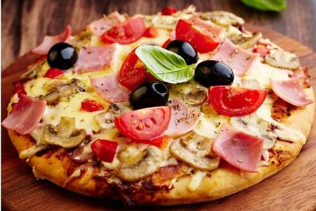 披萨怎么做家庭做法，烤箱简单做四种披萨菜谱