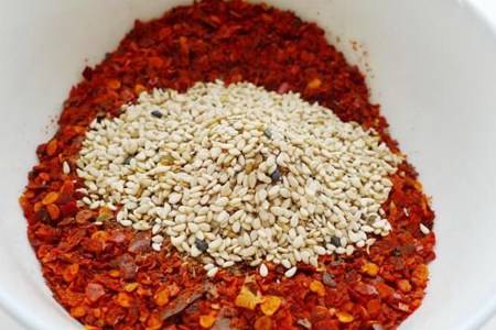 辣椒油怎么做才能又辣又香   秘制辣椒油配方和制作方法介绍