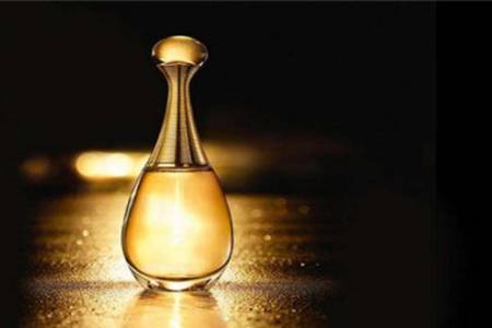 迪奥香水保质期是多久  迪奥香水哪款最受欢迎要多少钱