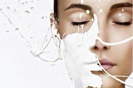 用牛奶洗脸效果怎么样  牛奶洗脸真的可以祛斑美白吗