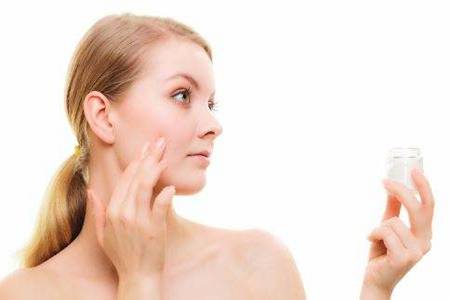 皮肤过敏的原因  五个小妙招教你轻松搞定皮肤过敏