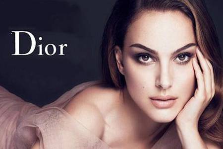 迪奥是哪个国家的品牌属于什么档次  Dior化妆产品效果怎样好用吗