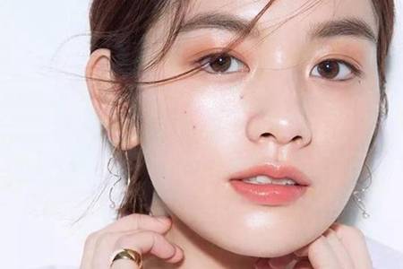 日本矿物彩妆ETVOS品牌新品上市  流光晶璨系列打造年轻闪耀水光肌