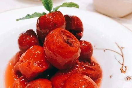 炒红果怎么做才是硬的 冬日之光炒红果中国最佳甜品