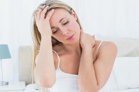偏头痛是什么原因引起的？这五个因素引发的头痛困扰