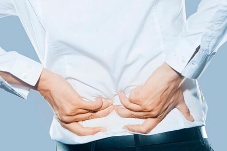 腰疼是什么原因引起的男性？这五个因素在作怪要认清楚