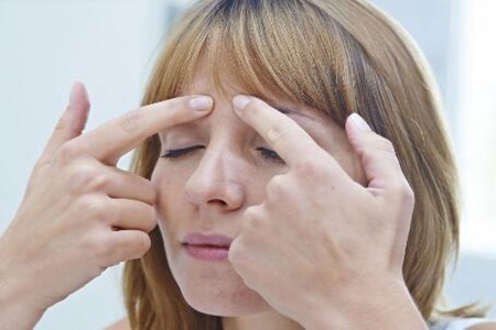 眼睛肿了如何快速消除？这六个方法帮你快速消肿