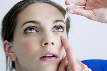 眼睛干涩是什么原因引起的？这五个原因引起早了解早预防