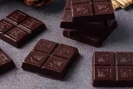 黑巧克力的作用和功效，这五个功效抗衰老改善大脑