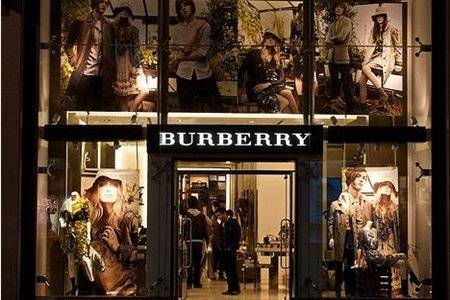 Burberry是什么牌子哪个档次  burberry香水怎么样多少钱