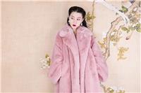 皮草大衣怎么选≮搭配≯粉色系列款式怎么搭配都好看「款式」