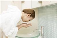 硫磺皂的功效与作用是什么 硫磺皂洗脸痘痘为啥越来越严重