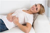 胃疼是什么原因导致的？这五个因素引发不可忽视及时治疗
