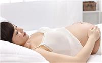 胎儿发育有3个阶段，孕早期、中期、晚期注意方向不同，准妈妈最懂。